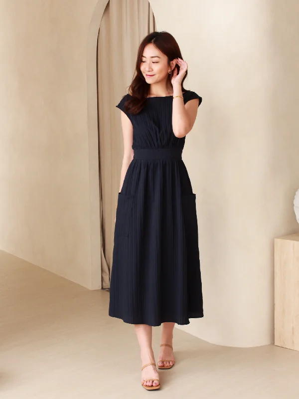 Cheap Midi Dresses -*WC EXCLUSIVE | Grecian Pleated Midi in Navy