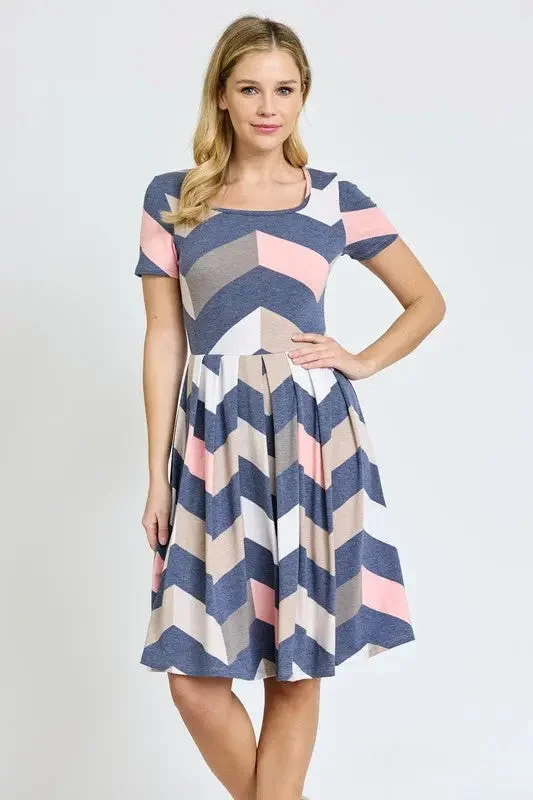 Minimalist Casual Midi Dresses -Chevron Pleated Midi Dress