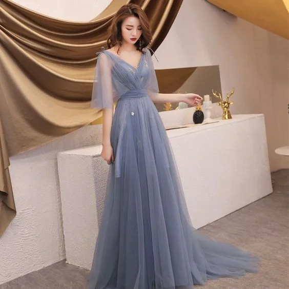 Beaded Lavender Elegant Evening Dress -Elegant Grey Summer Evening Dresses A-Line / Princess V-Neck 1/2 Sleeves Appliques Sequins Sweep Train Ruffle Backless Formal Dresses C2012